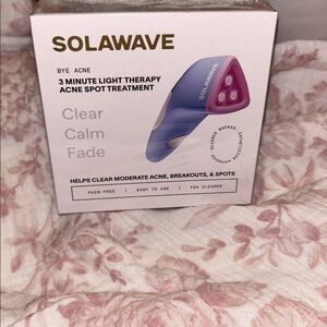 Solawave Bye Acne 3-Minute Light Therapy Acne Spot Treatment NEW IN BOX